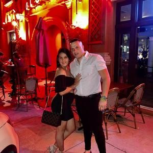 Meet your Posher, Dania